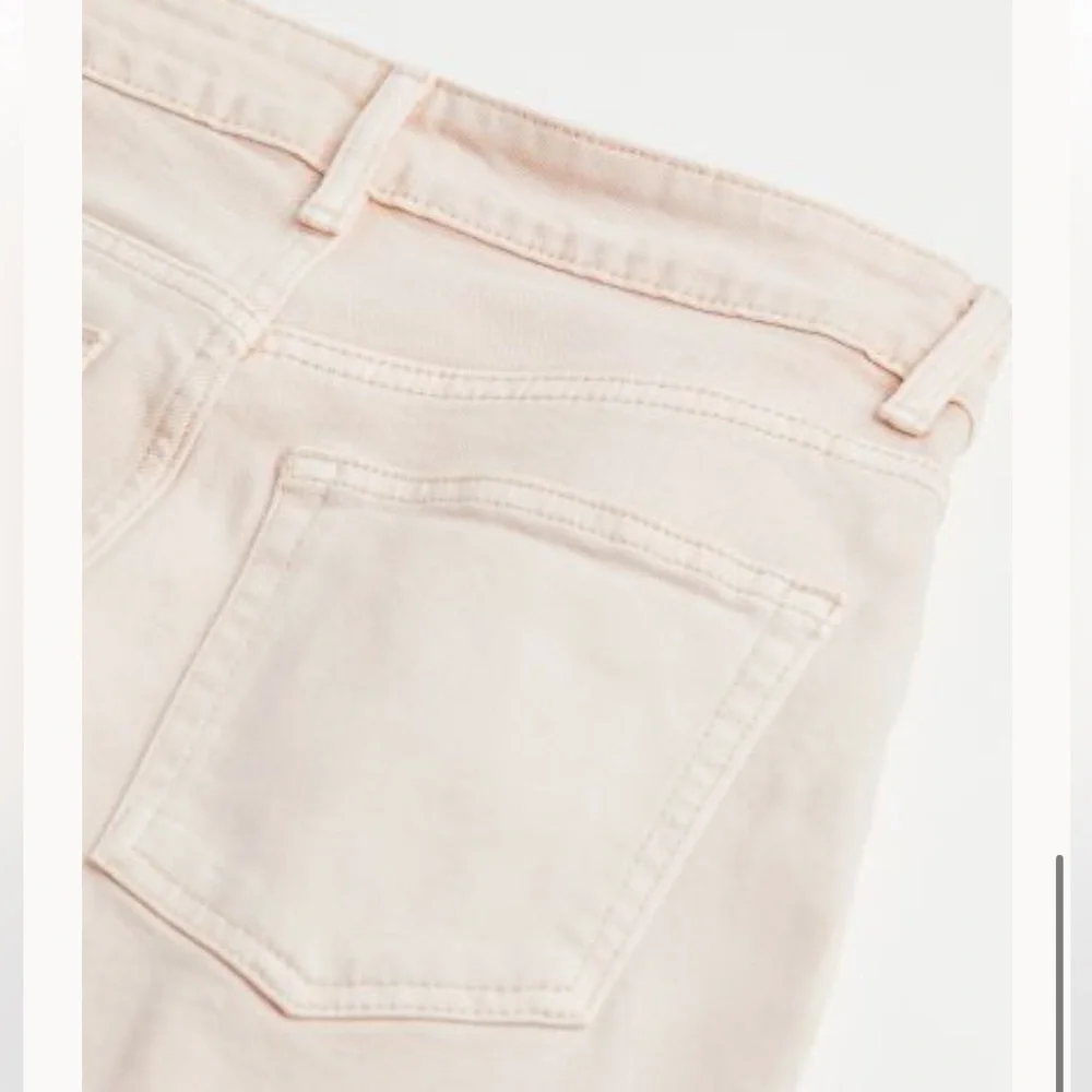 H&M Cream Ankle & Cropped Jeans - Picture 3 of 8